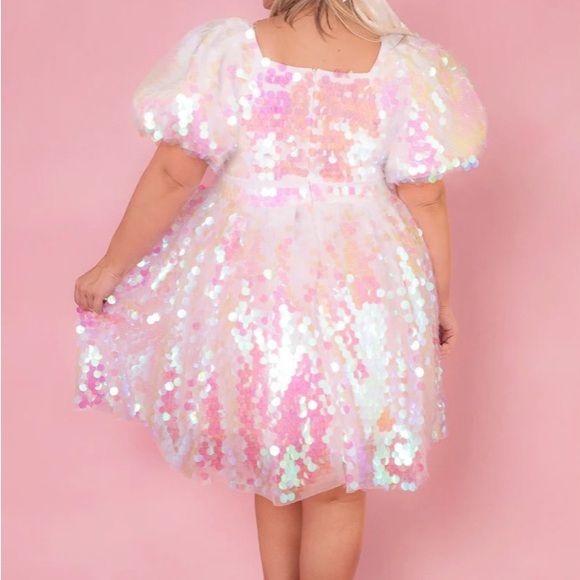 Ivy City Co. Iridescent Sequin Dress - Picture 2 of 4